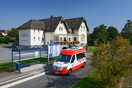 Kleinbus Helmo H Niederense